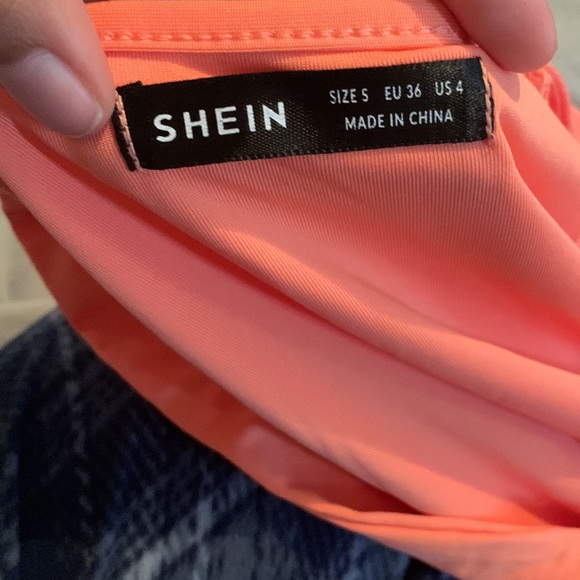 Didn’t fit and I haven’t worn since figured I should try and sell it - Picture 3 of 4